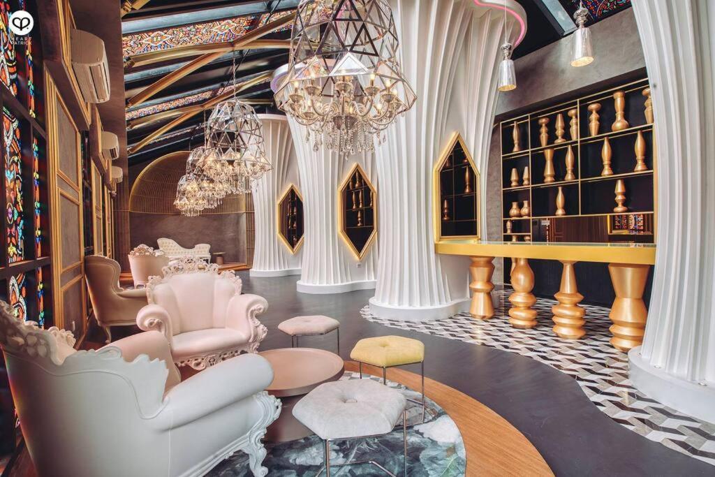 Arte Mont Kiara-netflix-muji-6pax Apartemen *