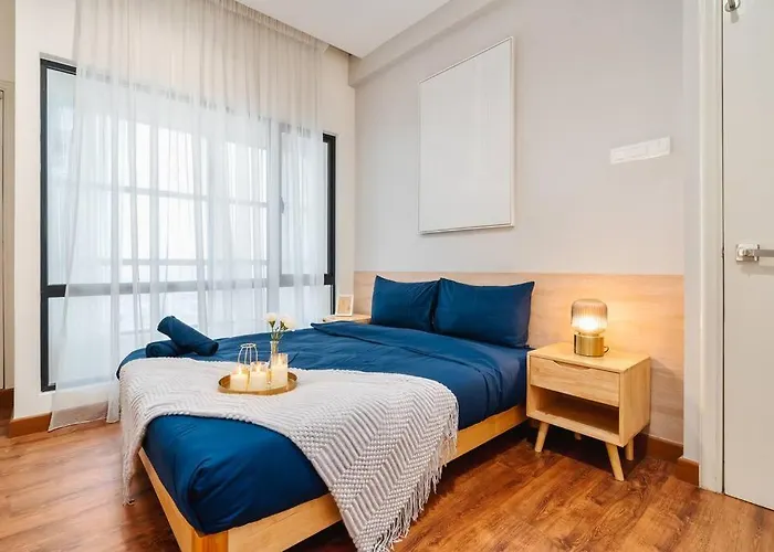 Arte Mont Kiara-Netflix-Muji-6Pax