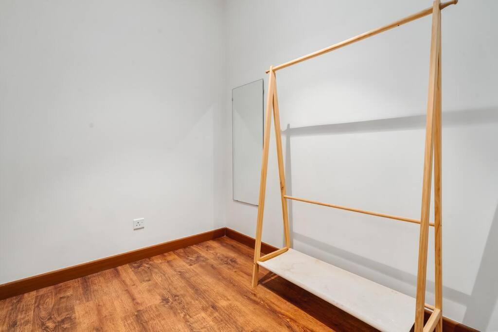 Arte Mont Kiara-netflix-muji-6pax Apartment *