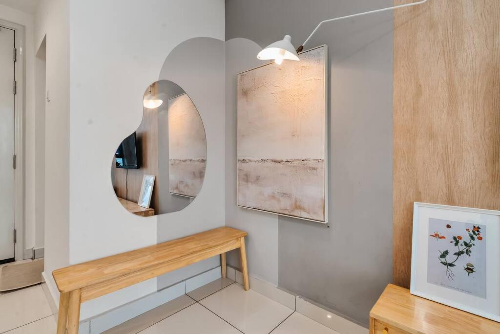 Arte Mont Kiara-netflix-muji-6pax Apartment Kuala Lumpur