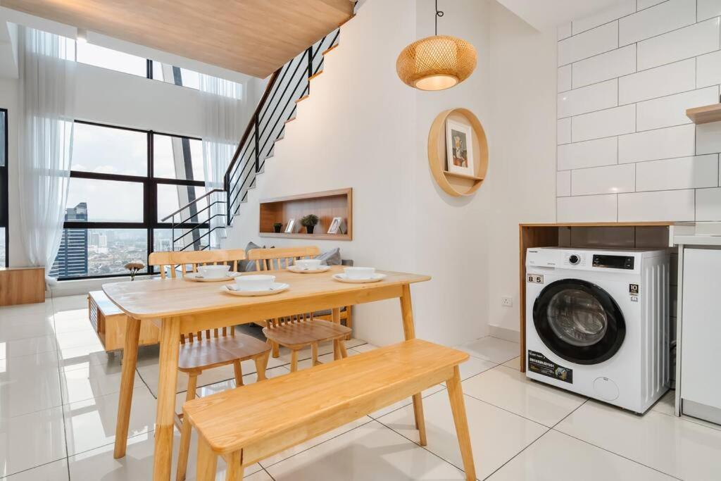 Apartment Arte Mont Kiara-netflix-muji-6pax *