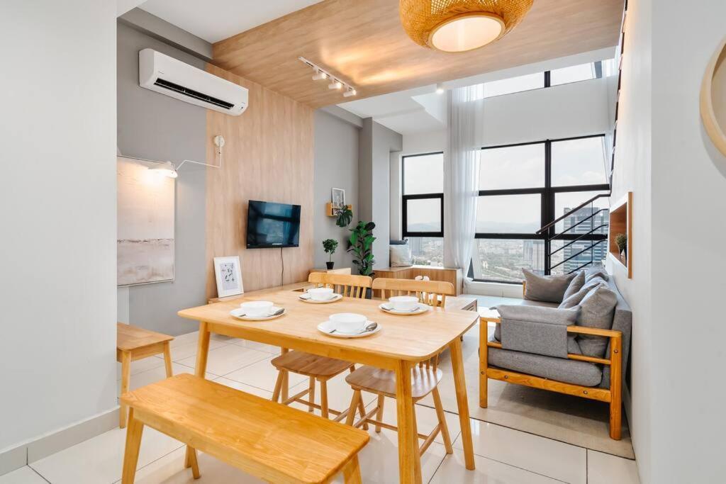 Arte Mont Kiara-netflix-muji-6pax Apartment *
